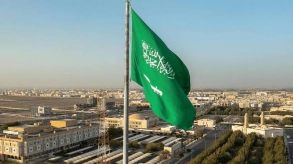 Saudi Arabia Extends Grace Period To Renew Foreign Workers’ Expired Work Permits